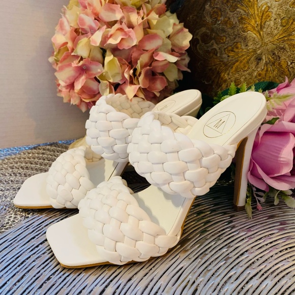 Sophisticated Quilted Braided weave slip on stiletto heal - Picture 15 of 16